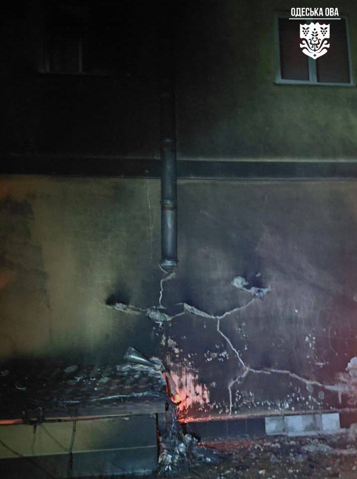 На Одещині через нічну атаку пошкоджені будинки та обʼєкти інфраструктури